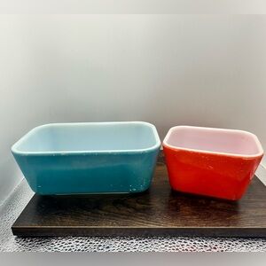 Pyrex Blue and Red Food Storage Containers